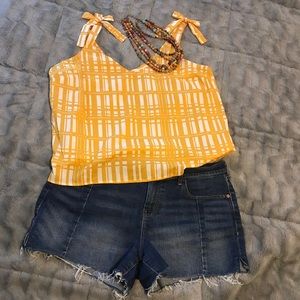 NWT breezy summer top!!